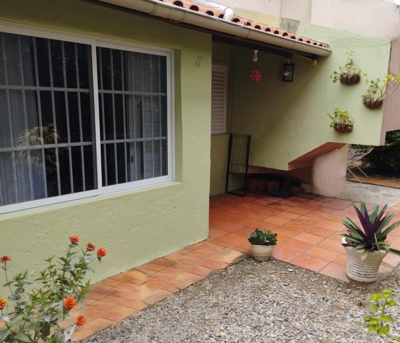 Charmoso Apto Com Clima De Casa Em Canasvieiras Florianópolis المظهر الخارجي الصورة